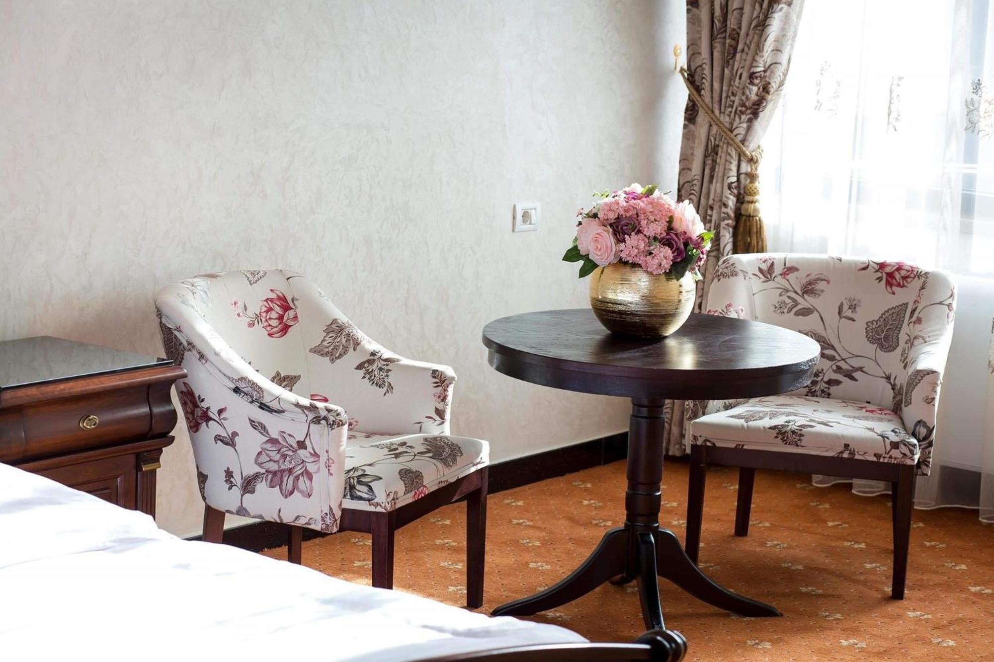 Hotel Bacsoridana Tecuci Luaran gambar